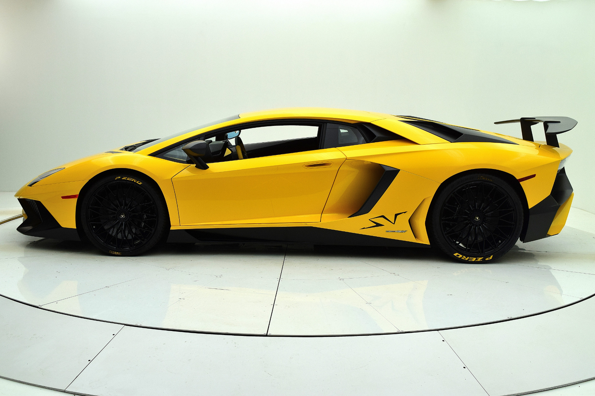 Used 2016 Lamborghini Aventador LP 750-4 Superveloce Coupe For Sale ...